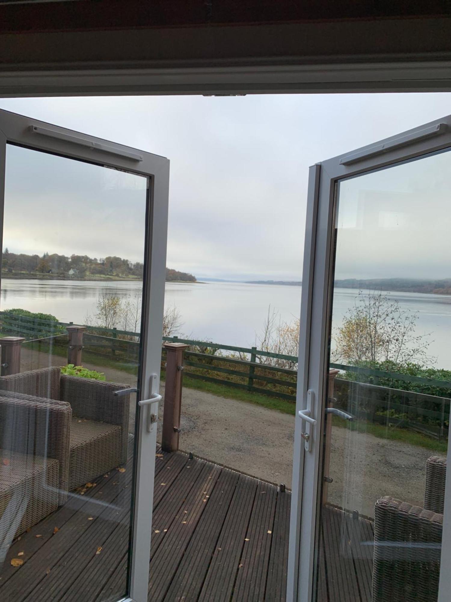 Linnhe Lochside Holidays Corpach Exterior photo