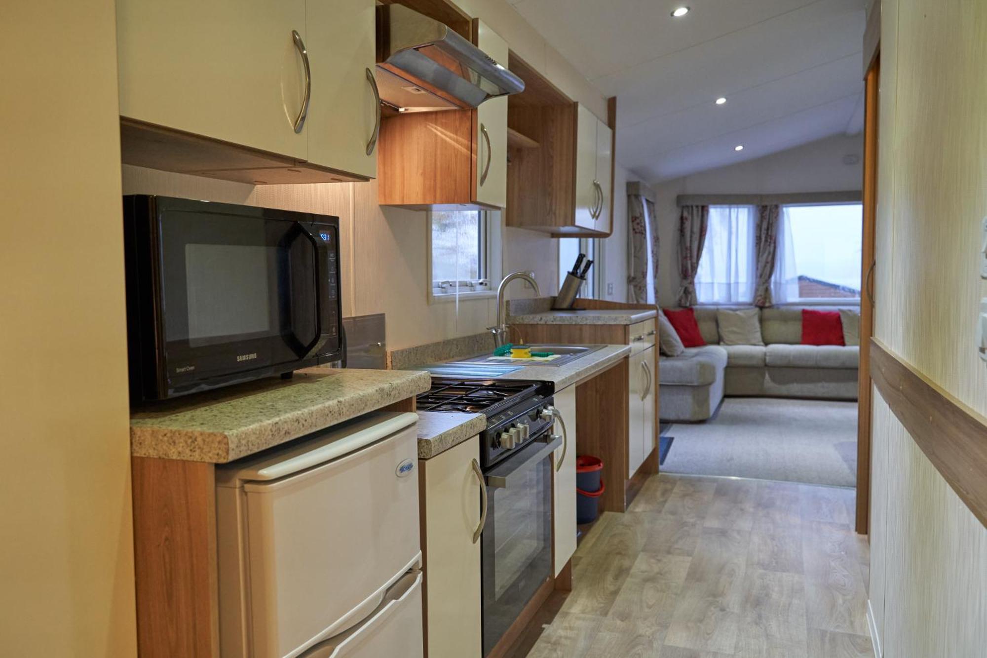 Linnhe Lochside Holidays Corpach Room photo